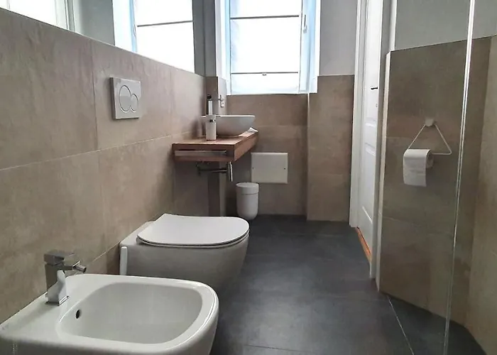 La Corte Antica - Maggiore ベッド・アンド・ブレックファスト ルイーノ