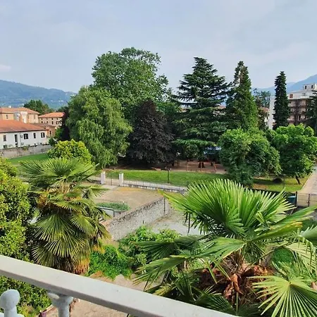 La Corte Antica - Maggiore 3* Луино